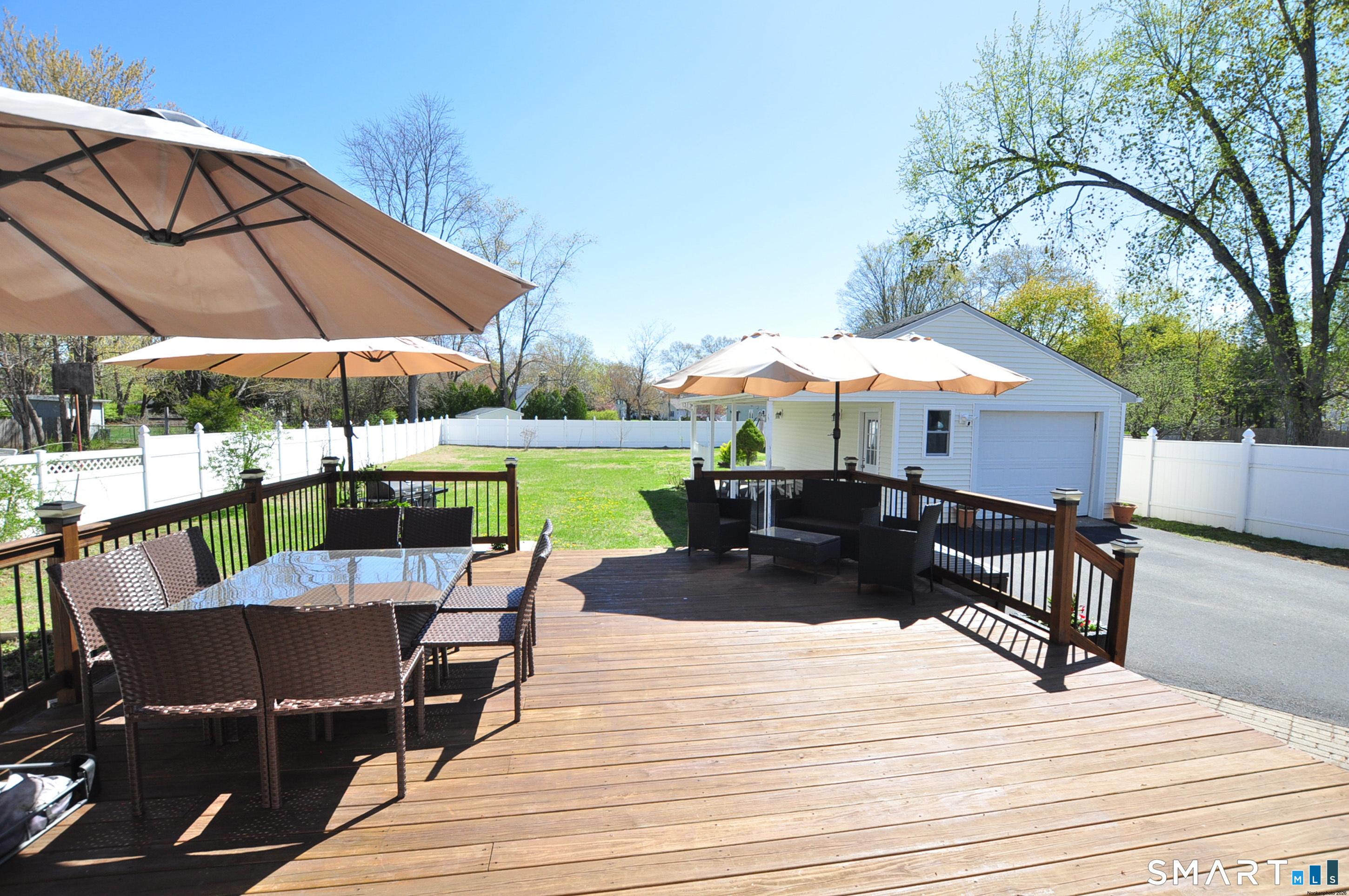 234 South Elm Street Windsor Locks, CT 06096 - Photo 31 of 33 a view of outdoor space with seating space