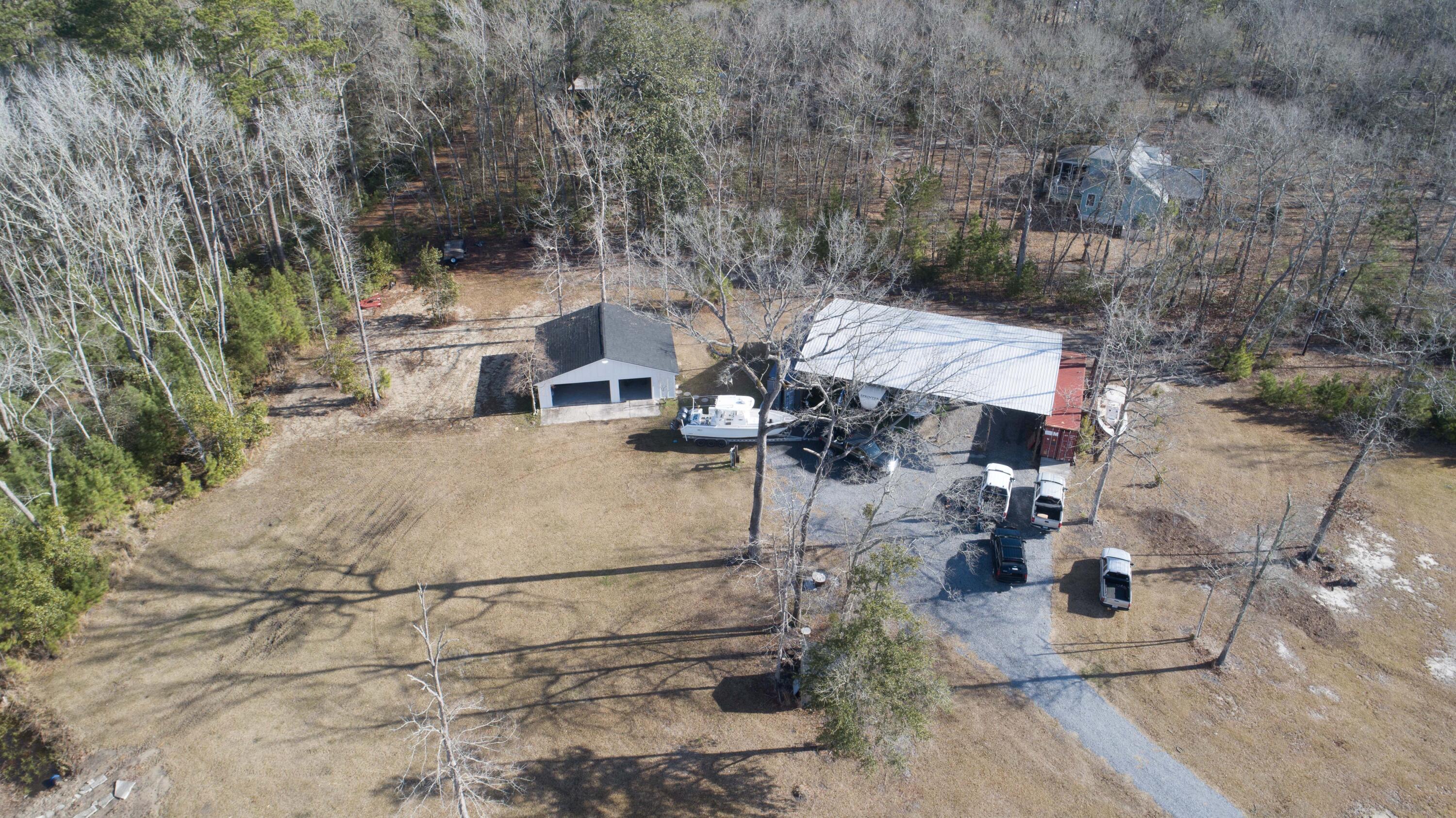6870 Early Jersey Road Meggett, SC 29449 - Photo 9 of 37 Garage & Parking