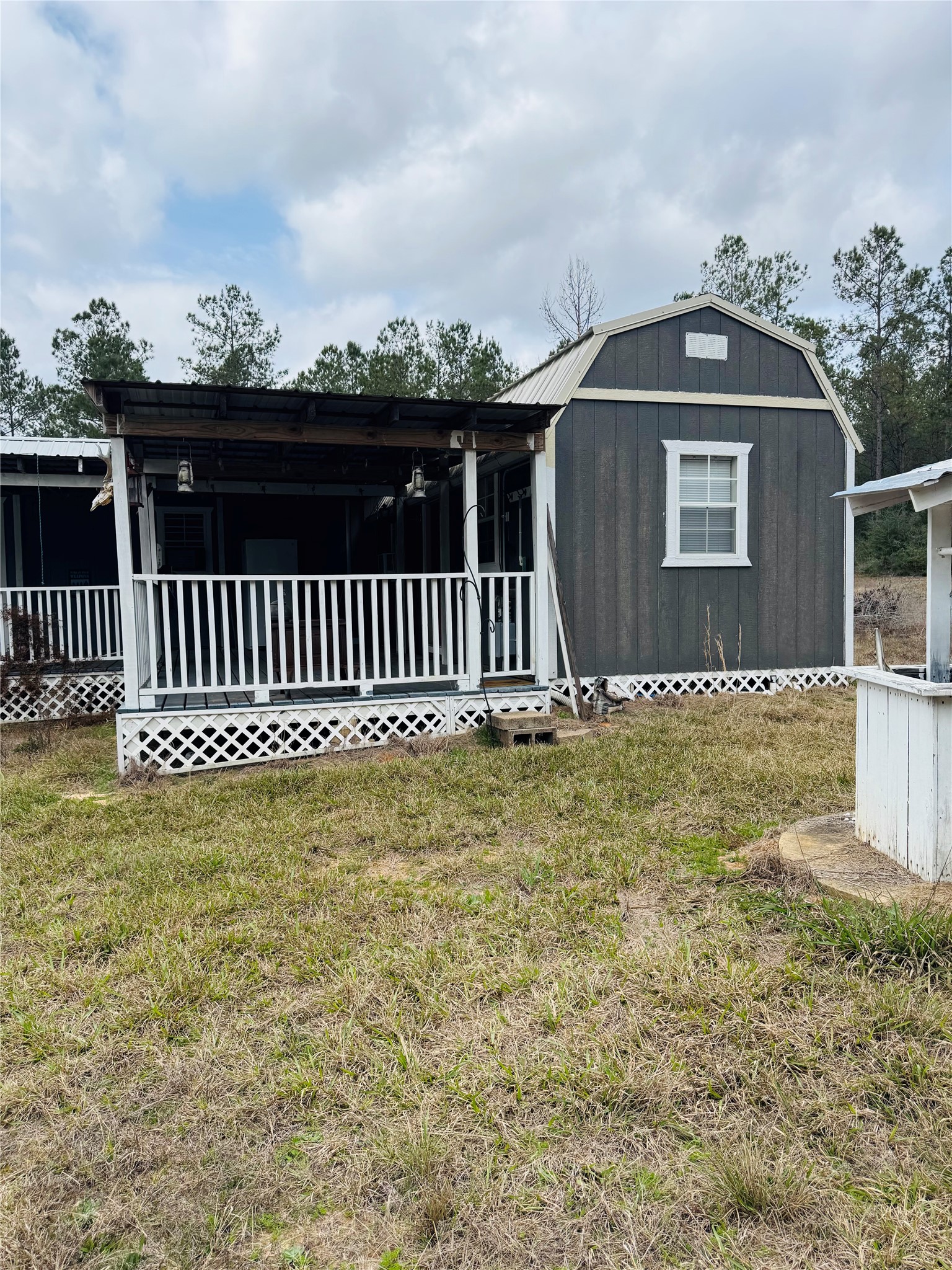 2071 Camp Seale Road Livingston, TX 77351 - Photo 5 of 28 a view of a house with a yard