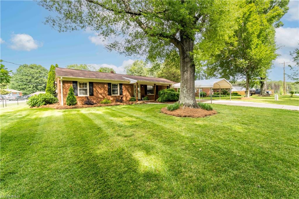 795 Morris Road Winston-Salem, NC 27101 - Photo 2 of 32 Gallery Image 2