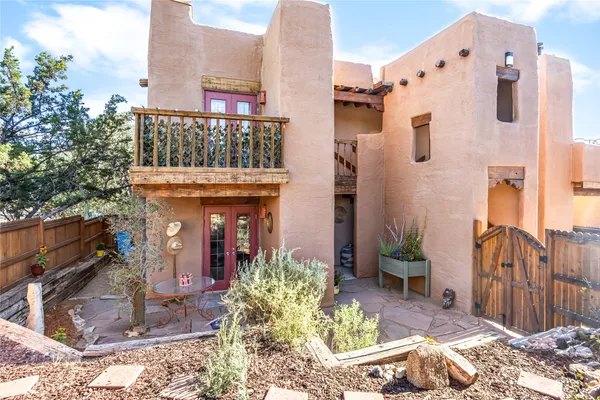 $225,000 | 2600 West Zia, Unit J5, Santa Fe, NM 87505