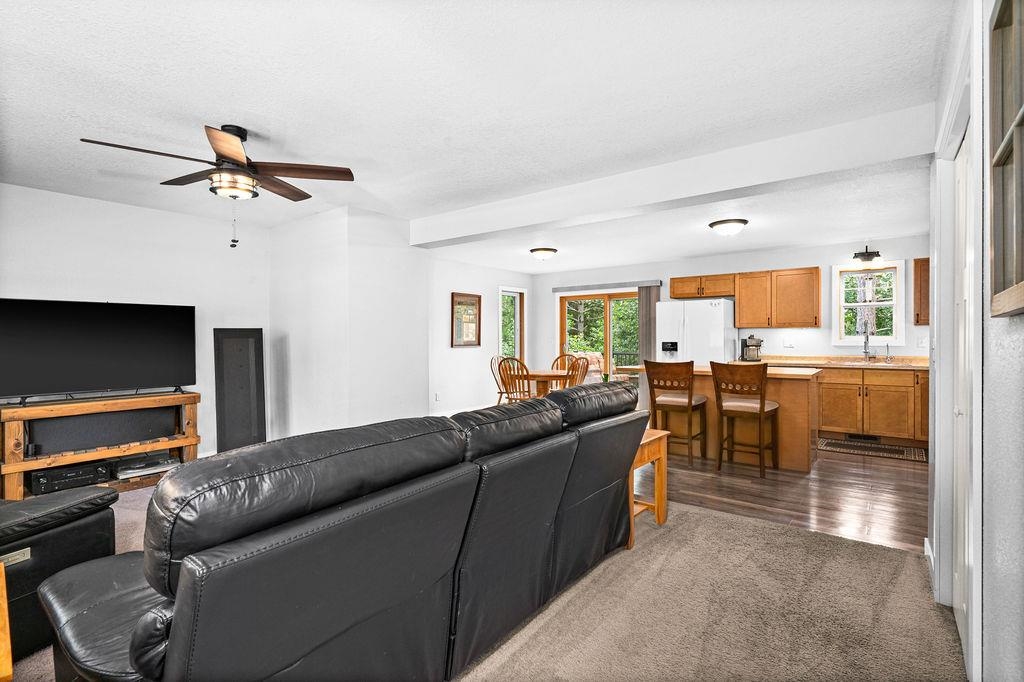 29 Hillside Road Esko, MN 55733 - Photo 4 of 34