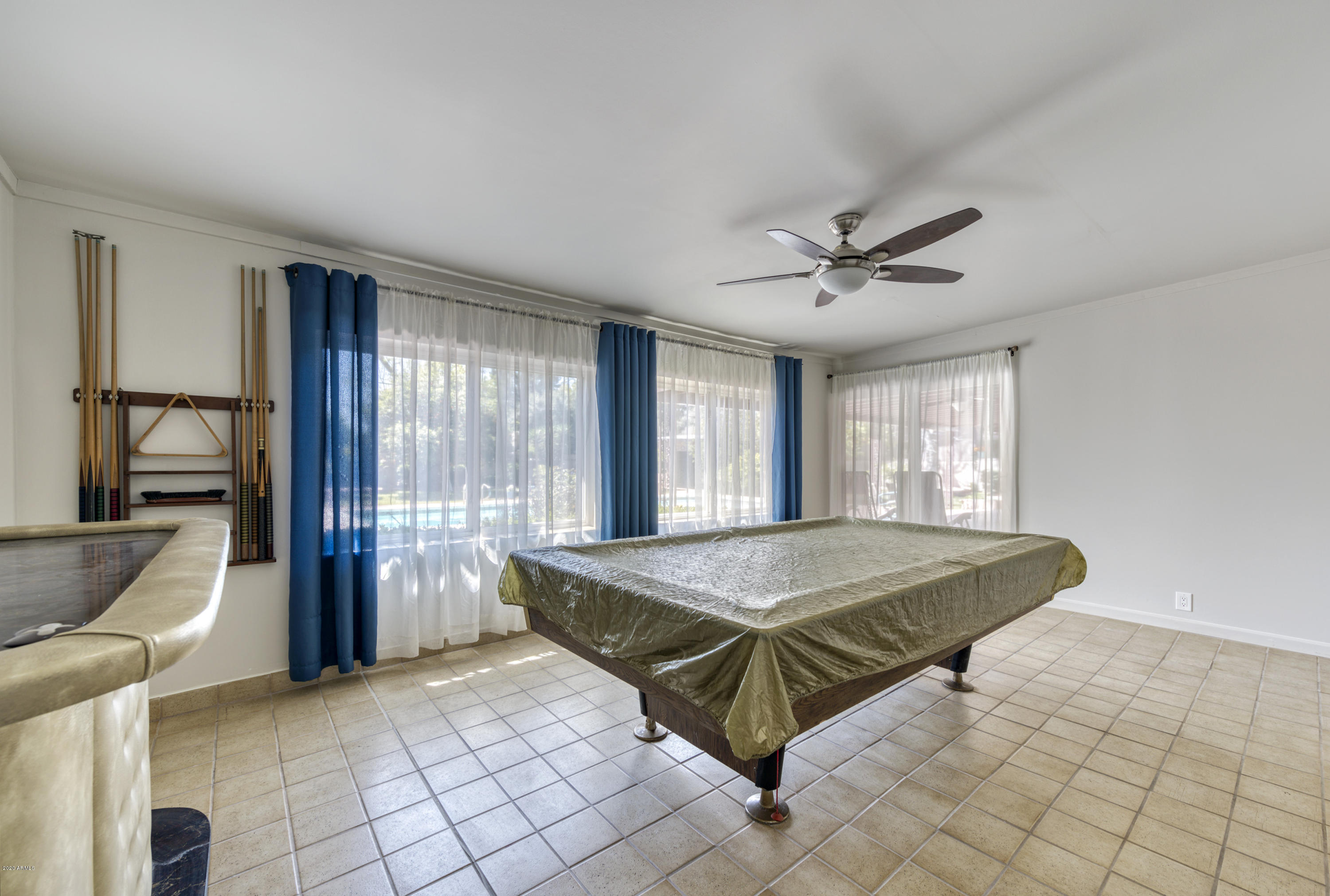 215 East Griswold Road Phoenix, AZ 85020 - Photo 12 of 31 Game Room