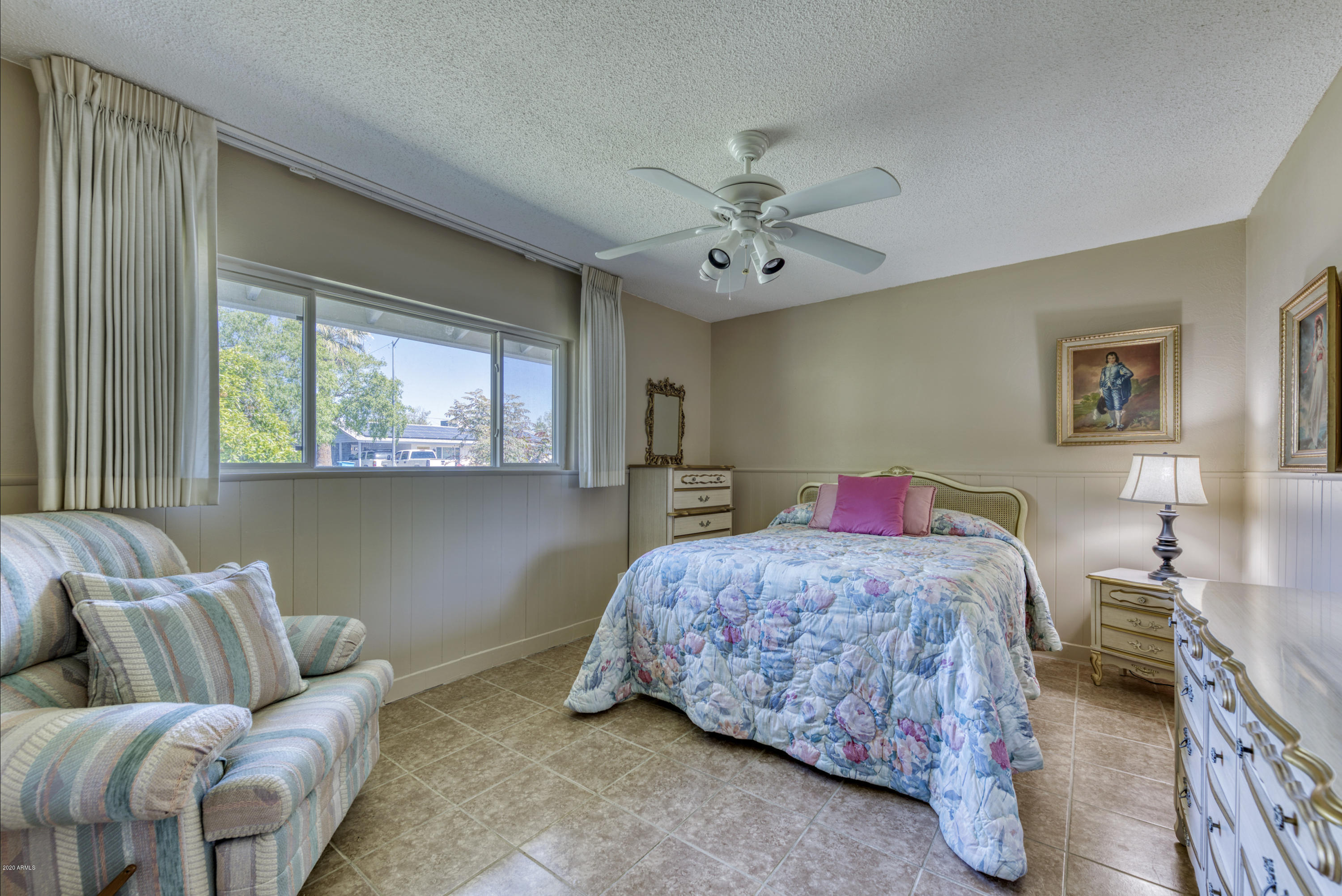 215 East Griswold Road Phoenix, AZ 85020 - Photo 17 of 31 Second Bedroom