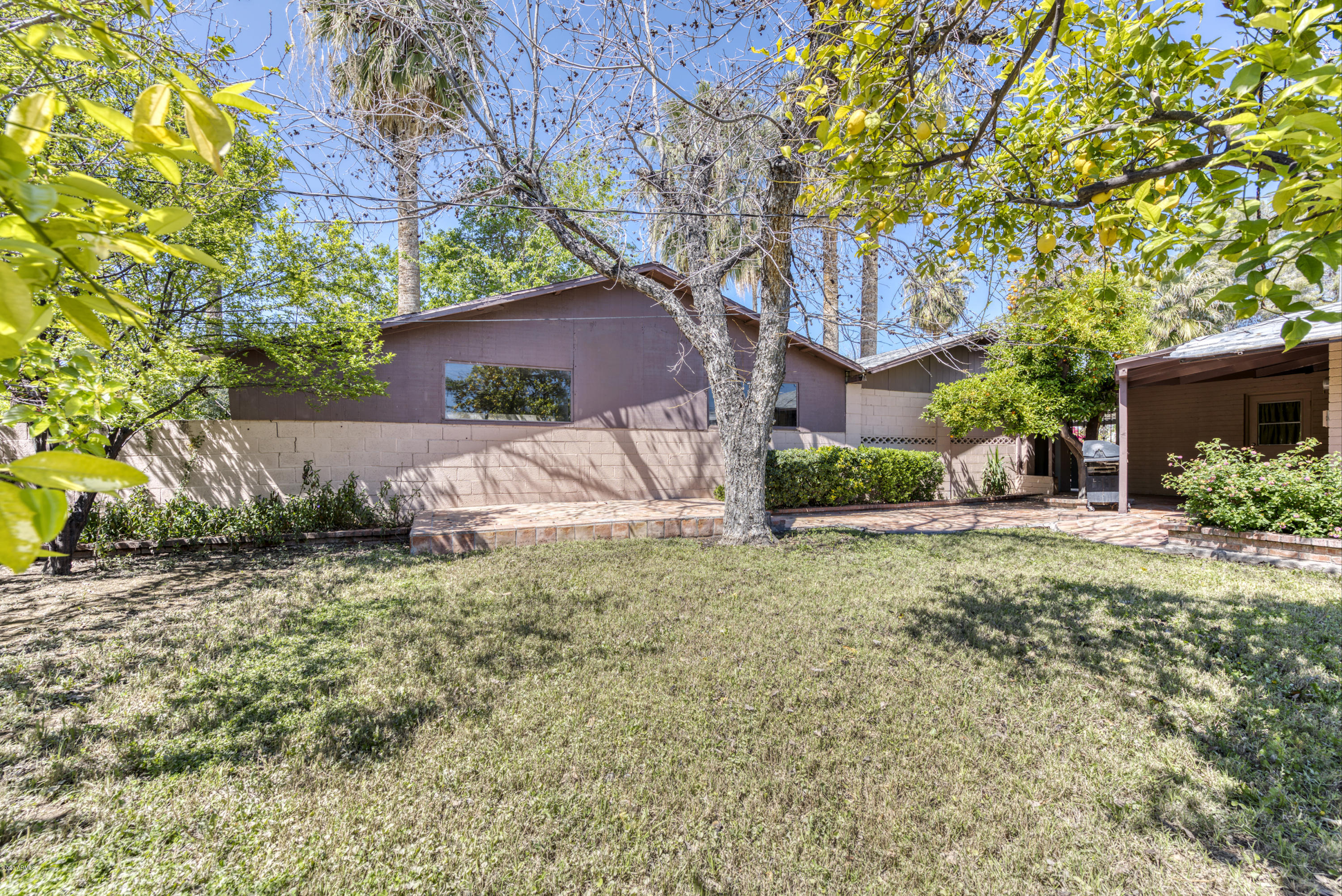215 East Griswold Road Phoenix, AZ 85020 - Photo 26 of 31 Garage
