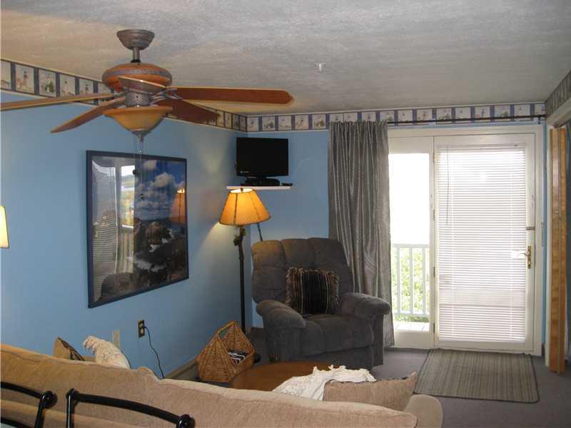 371 Mile Road, Unit 124 Wells, ME 04090 - Photo 4 of 14 Living Room.