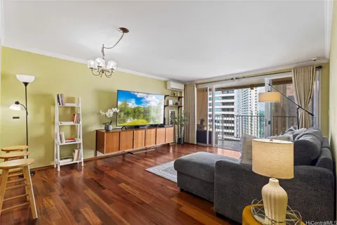 $865,000 | 1350 Ala Moana Boulevard, Unit 2711, Honolulu, HI 96814