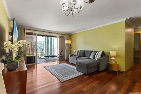 $865,000 | 1350 Ala Moana Boulevard, Unit 2711, Honolulu, HI 96814