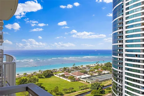 $865,000 | 1350 Ala Moana Boulevard, Unit 2711, Honolulu, HI 96814