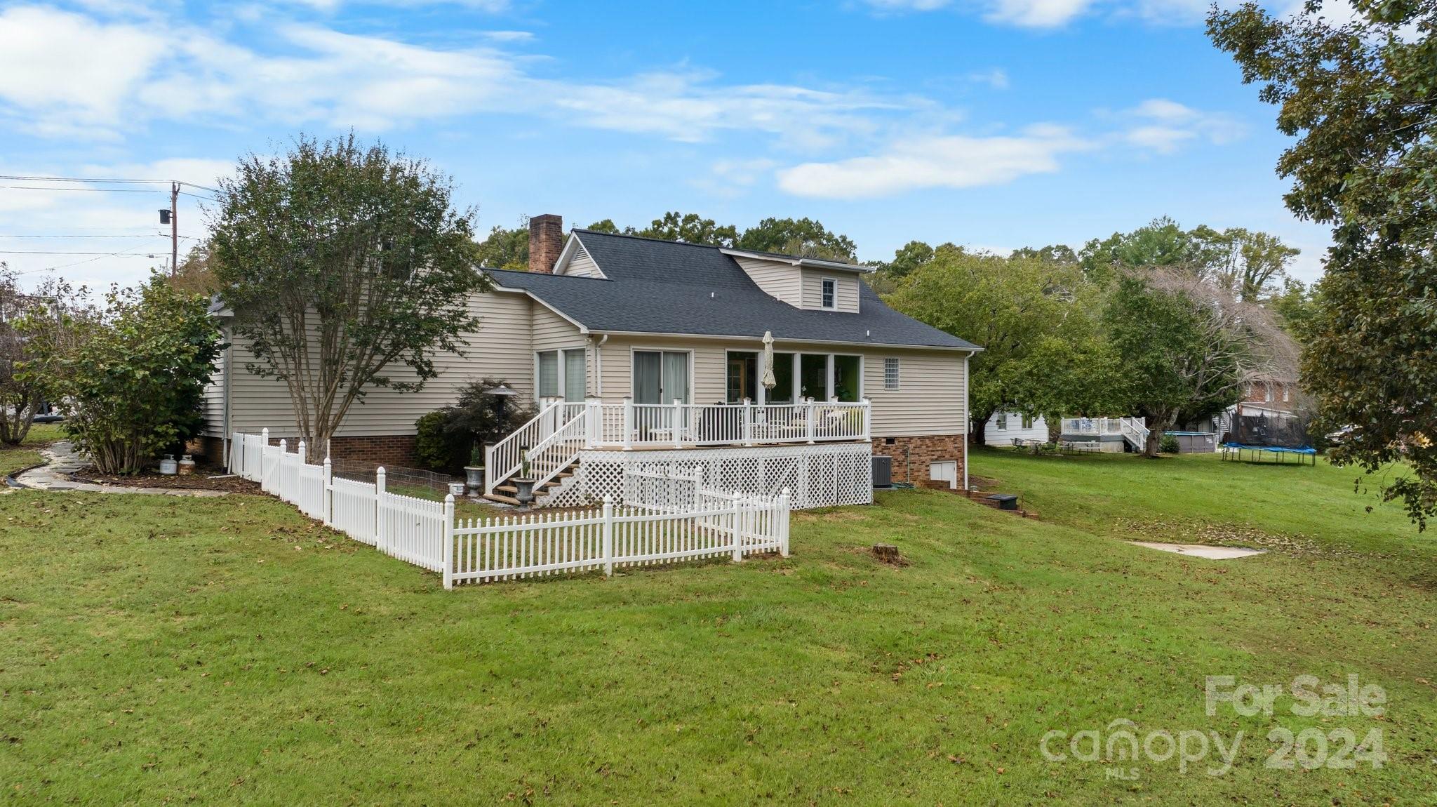 2461 Walt Arney Road Lenoir, NC 28645 - Photo 34 of 38 Gallery Image 34