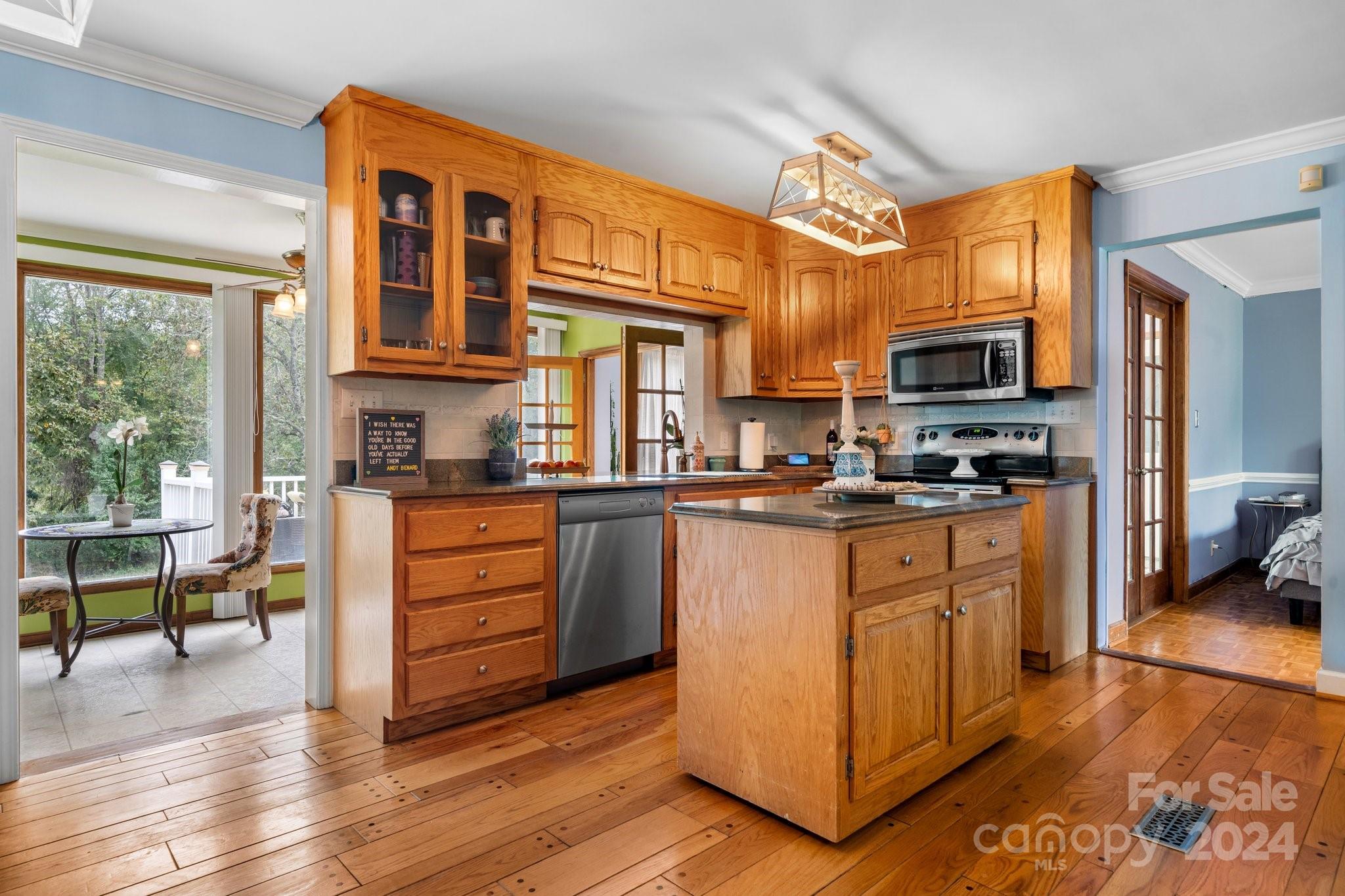 2461 Walt Arney Road Lenoir, NC 28645 - Photo 9 of 38 Gallery Image 9