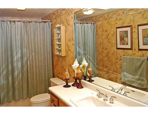 9 Estey Way Canton, MA 02021 - Photo 15 of 21 Gallery Image 15