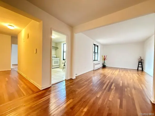 $278,000 | 38-15 149th Street, Unit 3 | Murray Hill - Flushing