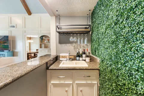 $348,000 | 15619 Pebble Bend Drive, Houston, TX 77068