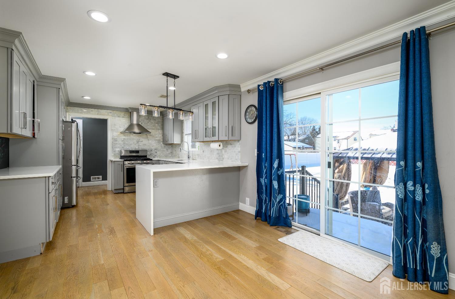 111 Remsen Avenue Avenel, NJ 07001 - Photo 13 of 55