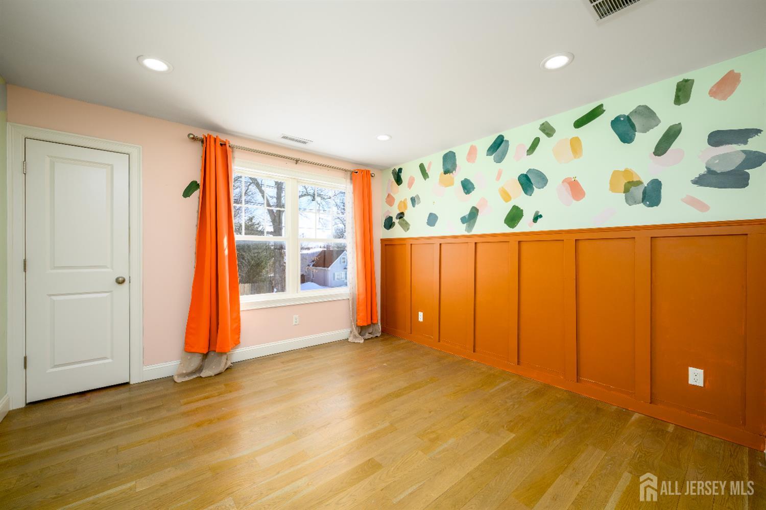 111 Remsen Avenue Avenel, NJ 07001 - Photo 31 of 55