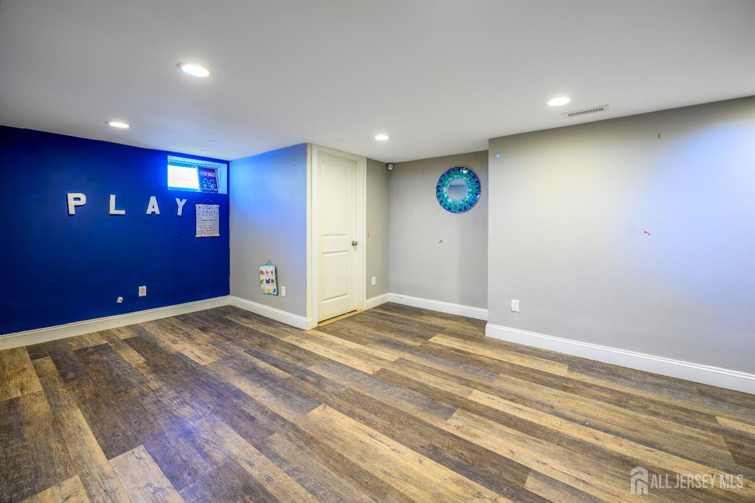 111 Remsen Avenue Avenel, NJ 07001 - Photo 42 of 55