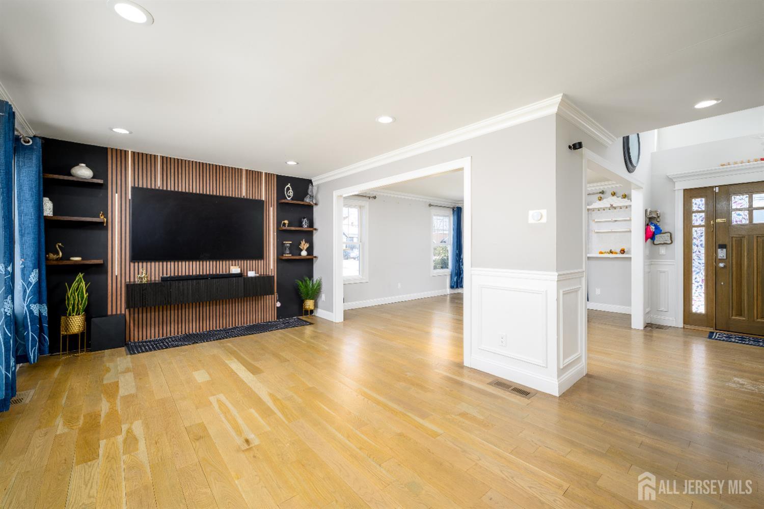 111 Remsen Avenue Avenel, NJ 07001 - Photo 8 of 55