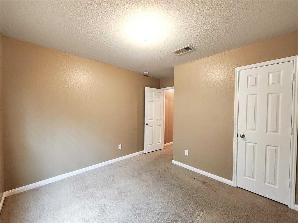 927 Paradise Road Baytown, TX 77521 - Photo 11 of 14