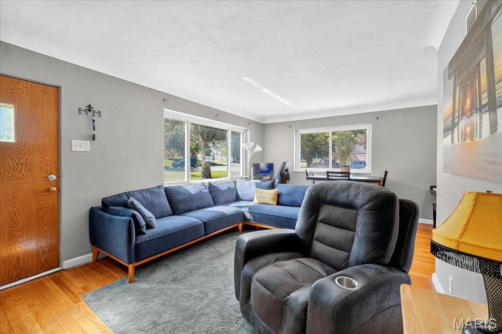 6511 Heege Road St. Louis, MO 63123 - Photo 5 of 34