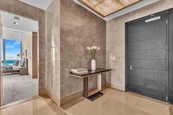 $29,000 | 200 Biscayne Blvd Way, Unit PH5401, Miami, FL 33131