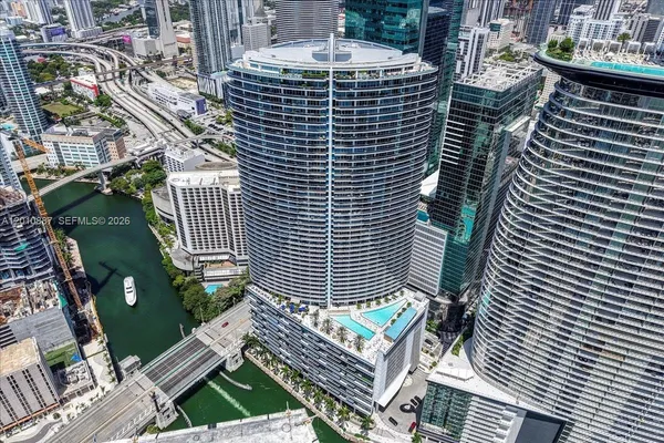 $29,000 | 200 Biscayne Blvd Way, Unit PH5401, Miami, FL 33131