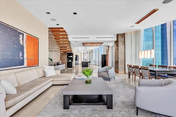 $29,000 | 200 Biscayne Blvd Way, Unit PH5401, Miami, FL 33131