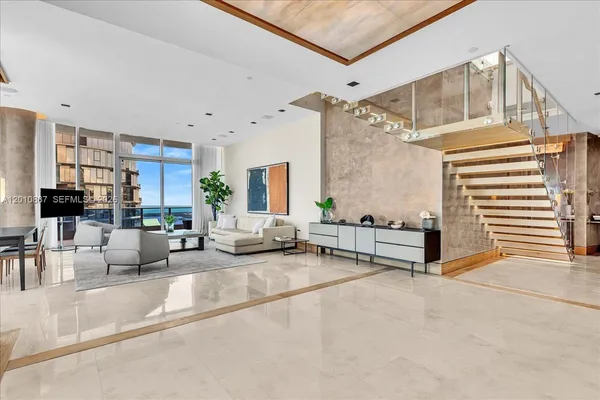$29,000 | 200 Biscayne Blvd Way, Unit PH5401, Miami, FL 33131