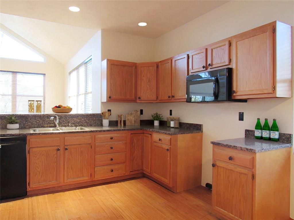 2413 South Ridge Place Hidden Valley, PA 15502 - Photo 9 of 32