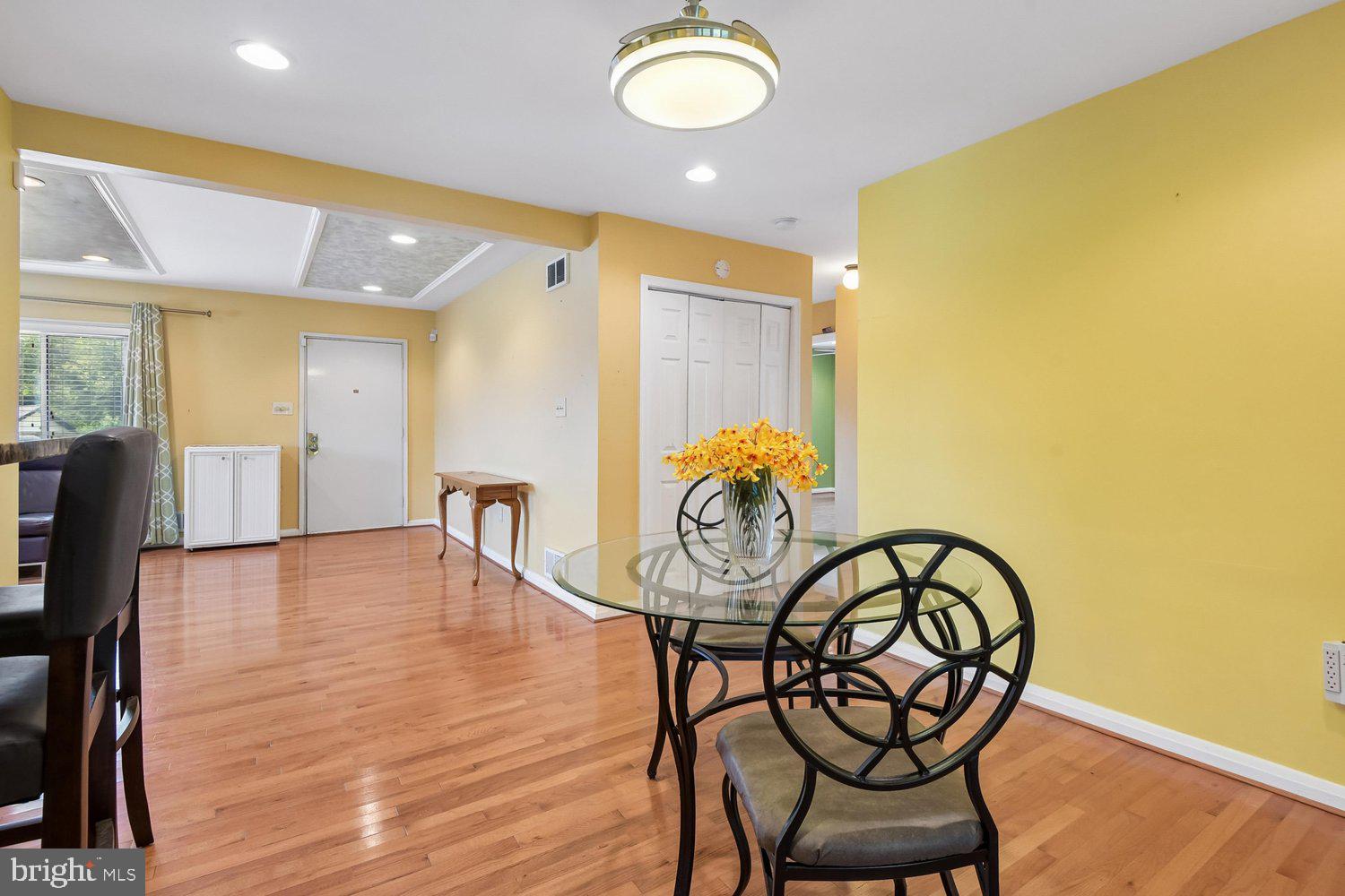 6822 Fox Meadow Road Baltimore, MD 21207 - Photo 16 of 35 Dining Room