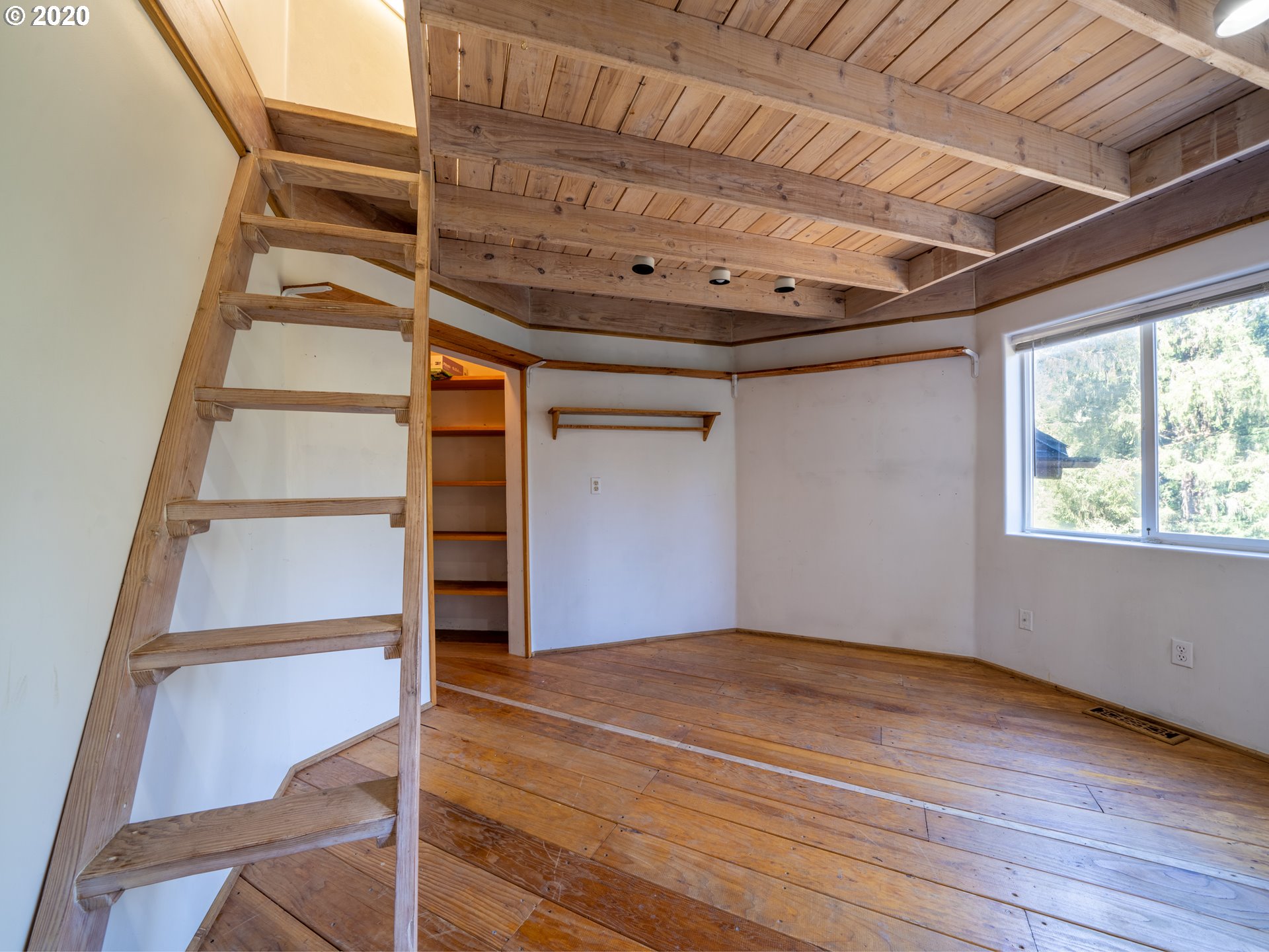 3455 Hubert Road Tillamook, OR 97141 - Photo 10 of 20 Gallery Image 10