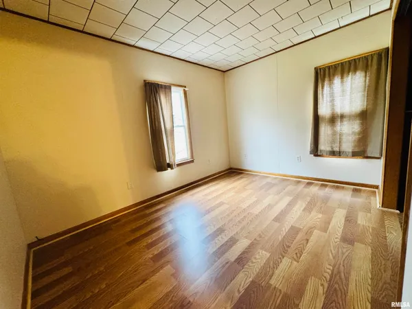 $85,900 | 713 West Calhoun Street, Macomb, IL 61455