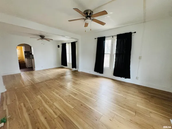 $85,900 | 713 West Calhoun Street, Macomb, IL 61455