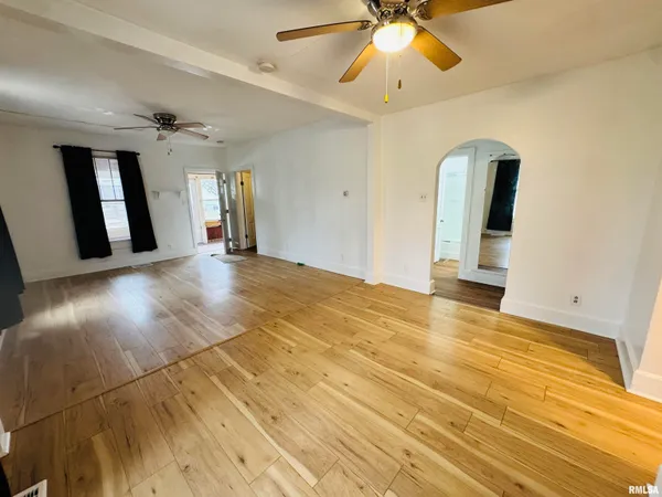 $85,900 | 713 West Calhoun Street, Macomb, IL 61455