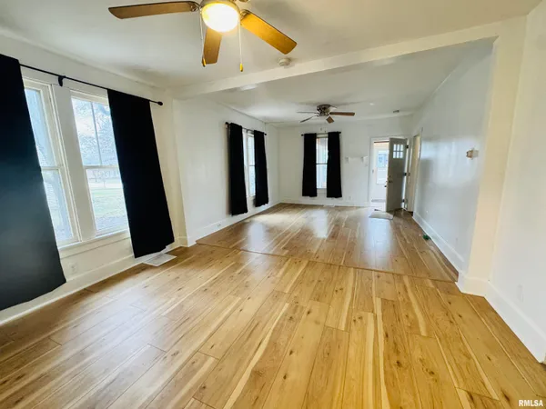 $85,900 | 713 West Calhoun Street, Macomb, IL 61455