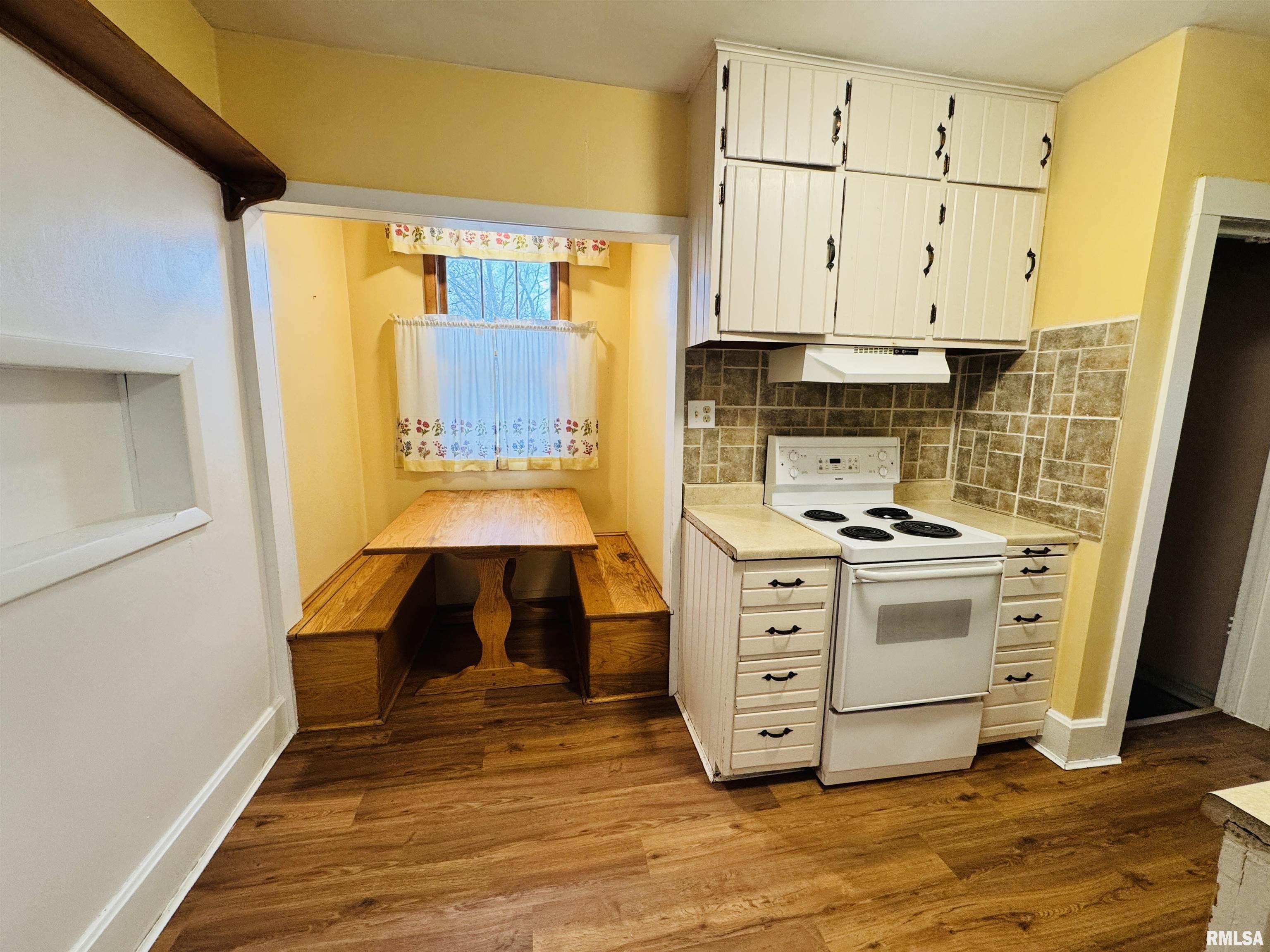 713 West Calhoun Street Macomb, IL 61455 - Photo 8 of 22