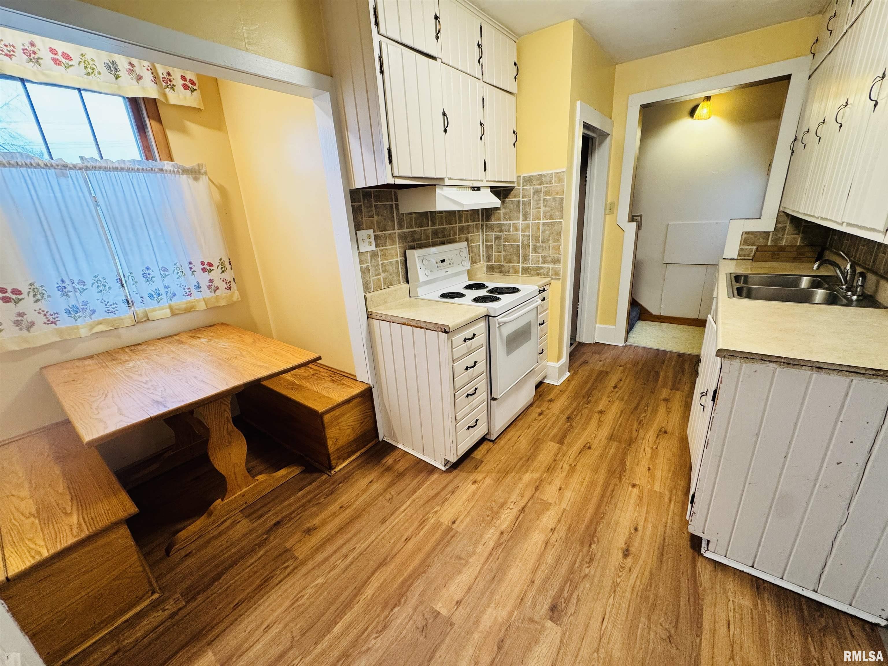 713 West Calhoun Street Macomb, IL 61455 - Photo 9 of 22