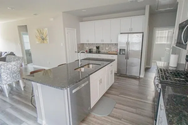 $2,300 | 108 Mountain Meadow Lane, McKinney, TX 75071