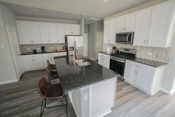 $2,300 | 108 Mountain Meadow Lane, McKinney, TX 75071