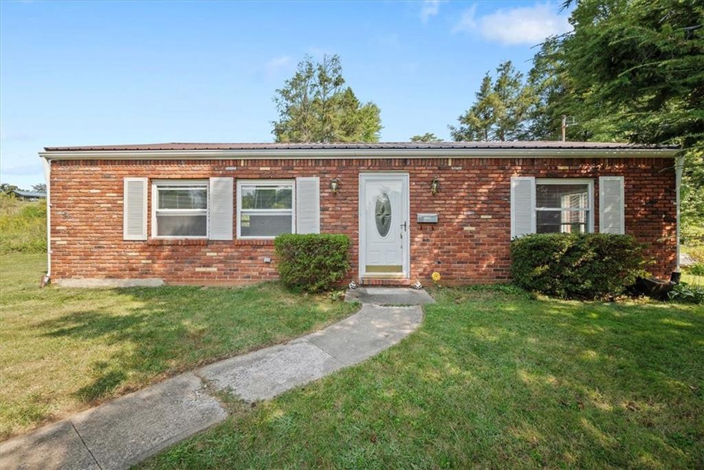 101 Carson Street Springdale, PA 15144 - Photo 1 of 31 Gallery Image 1