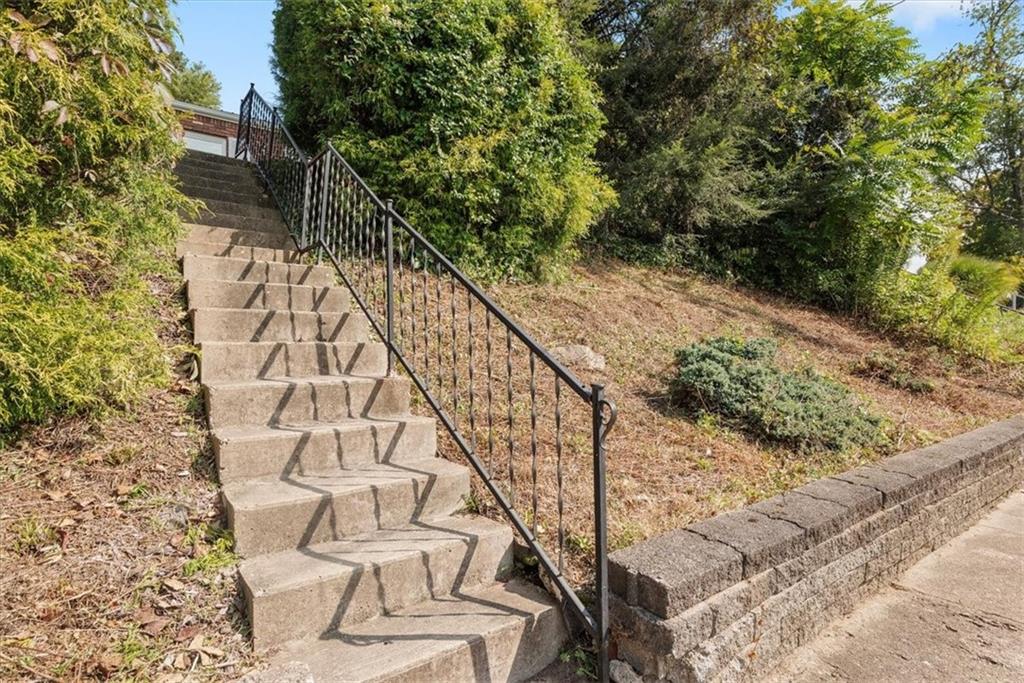 101 Carson Street Springdale, PA 15144 - Photo 3 of 31 Gallery Image 3