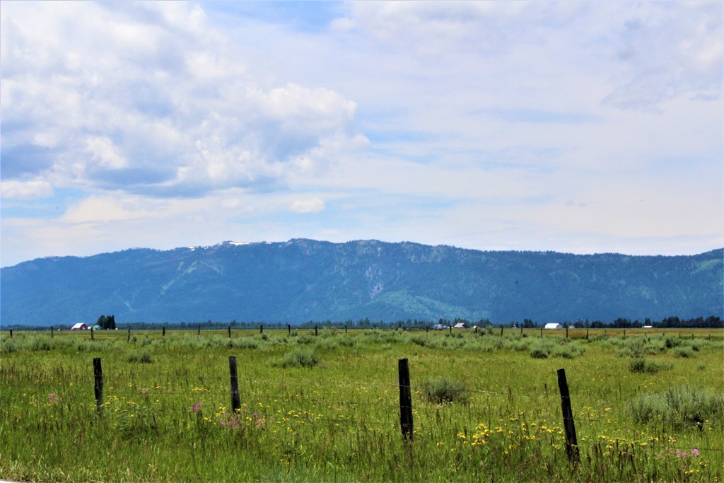 13576 Farm To Market Road McCall, ID 83638 - Photo 18 of 45