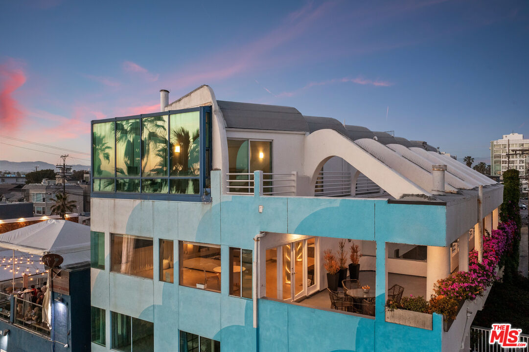 3111 Ocean Front Walk Marina del Rey, CA 90292 - Photo 11 of 17 a front view of a house with garden