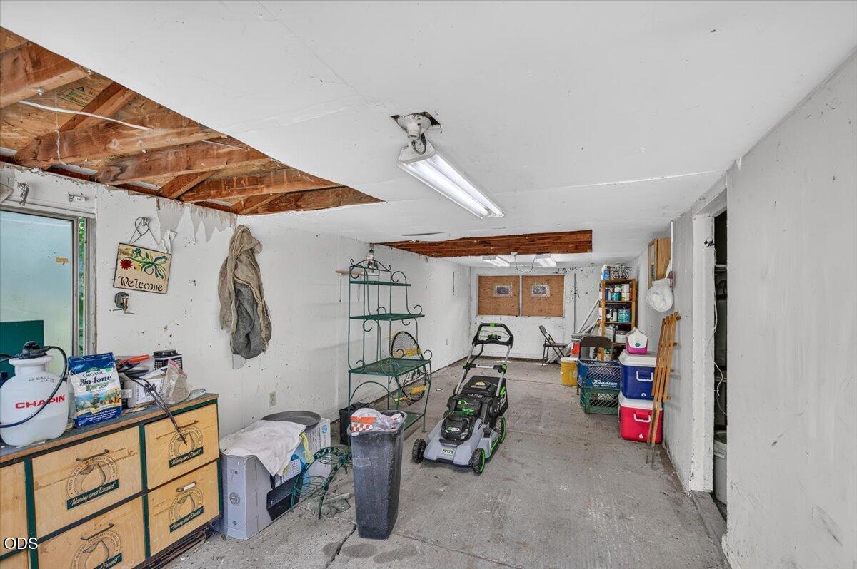 2240 Hull Road Medford, OR 97501 - Photo 41 of 49