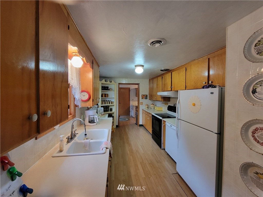 2568 Seminary Hill Road Centralia, WA 98531 - Photo 4 of 25 Gallery Image 4