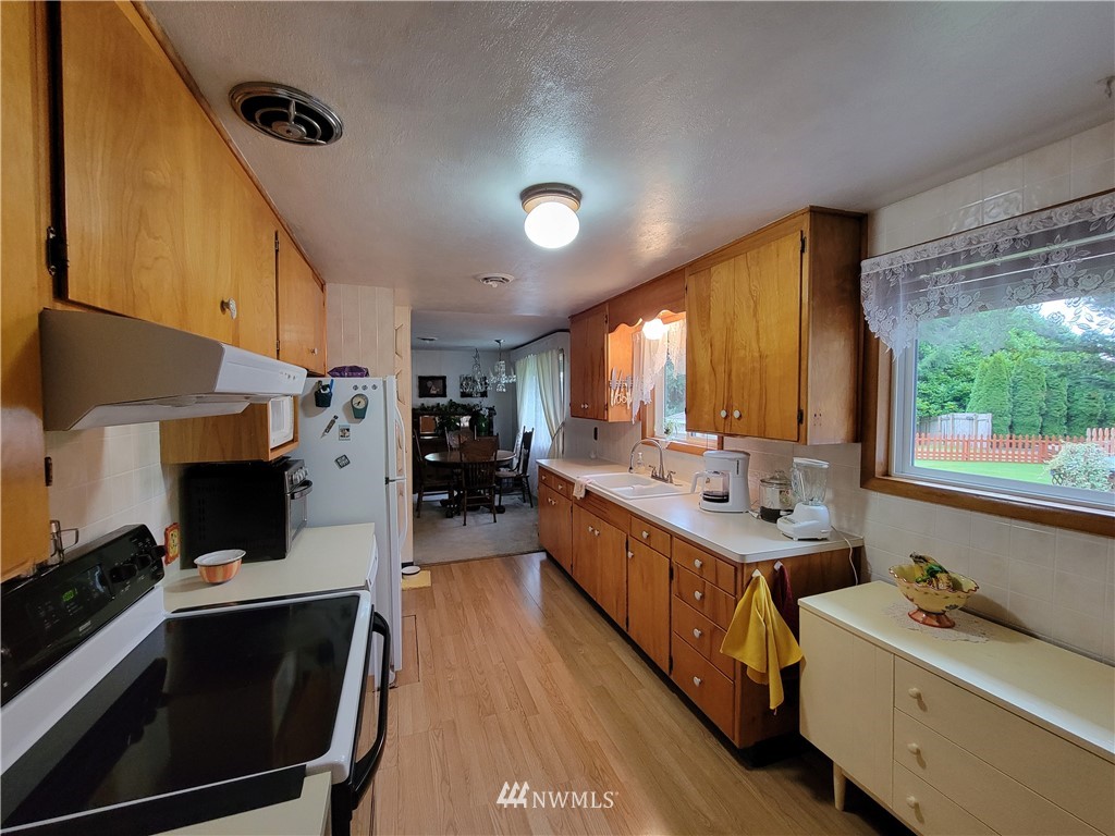 2568 Seminary Hill Road Centralia, WA 98531 - Photo 6 of 25 Gallery Image 6