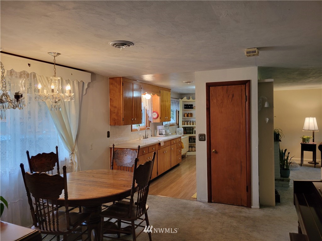 2568 Seminary Hill Road Centralia, WA 98531 - Photo 8 of 25 Gallery Image 8