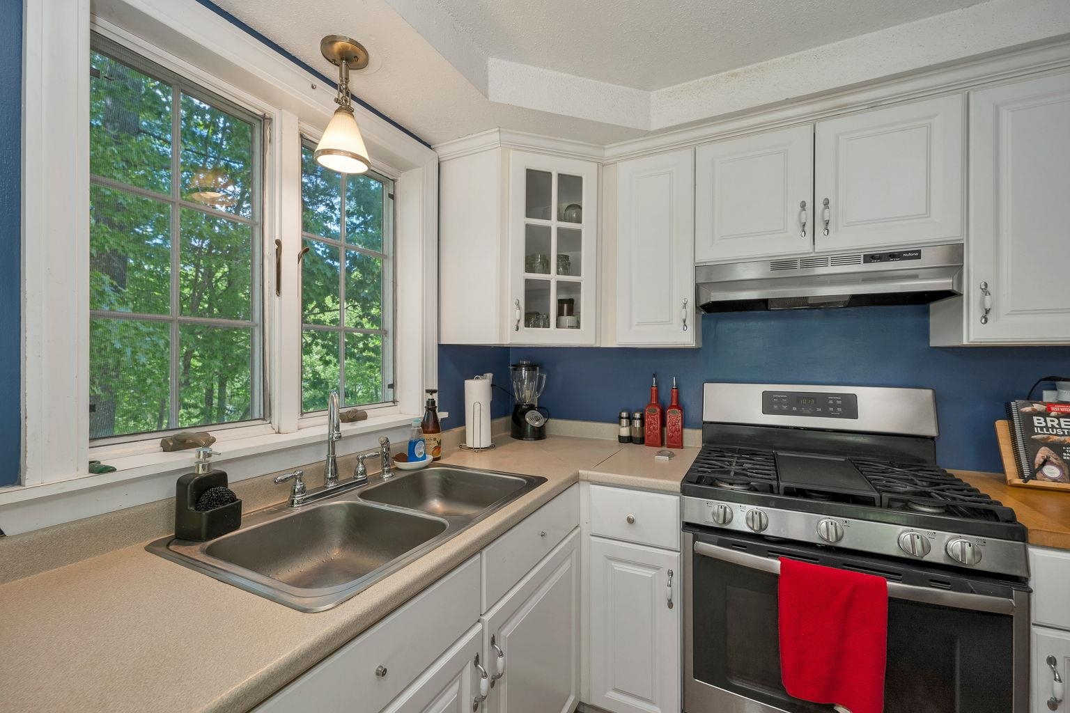 40 Sheldon Road Derry, NH 03038 - Photo 24 of 50