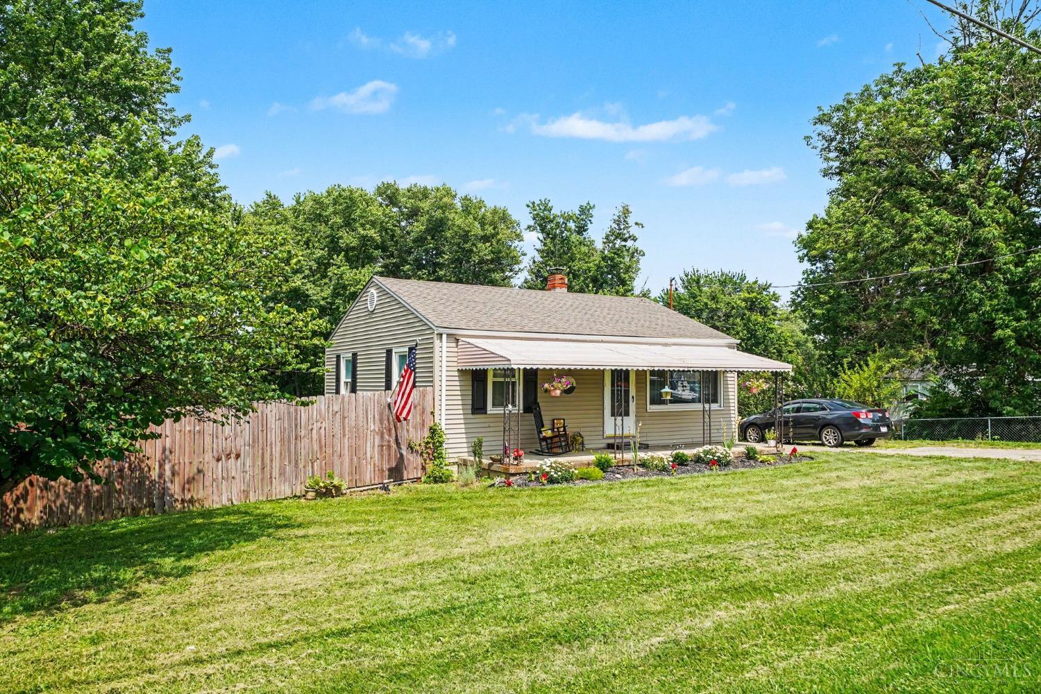 4464 Layhigh Road Hamilton, OH 45013 - Photo 4 of 33