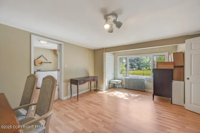 $1,279,000 | 1015 Highway 390, Greentown, PA 18426